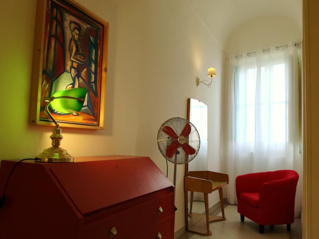 Le Luminarie - Creative Residence Balestrate Bagian luar foto