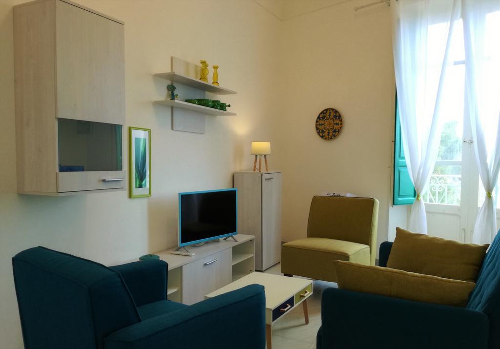 Le Luminarie - Creative Residence Balestrate Bagian luar foto