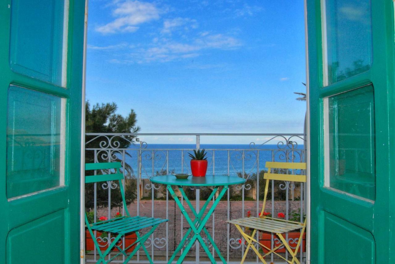 Le Luminarie - Creative Residence Balestrate Bagian luar foto